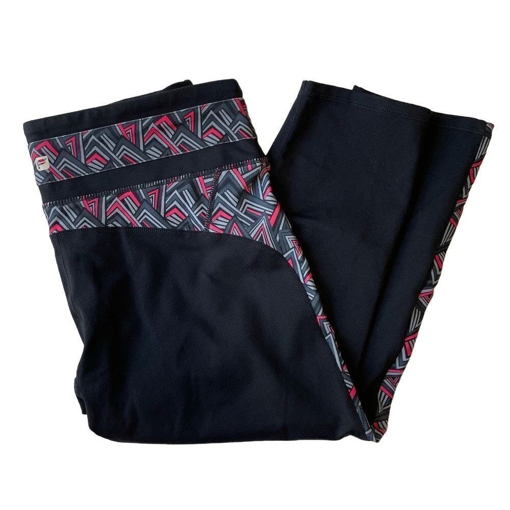 ‎Fabletics Capri Legging - Women’s M